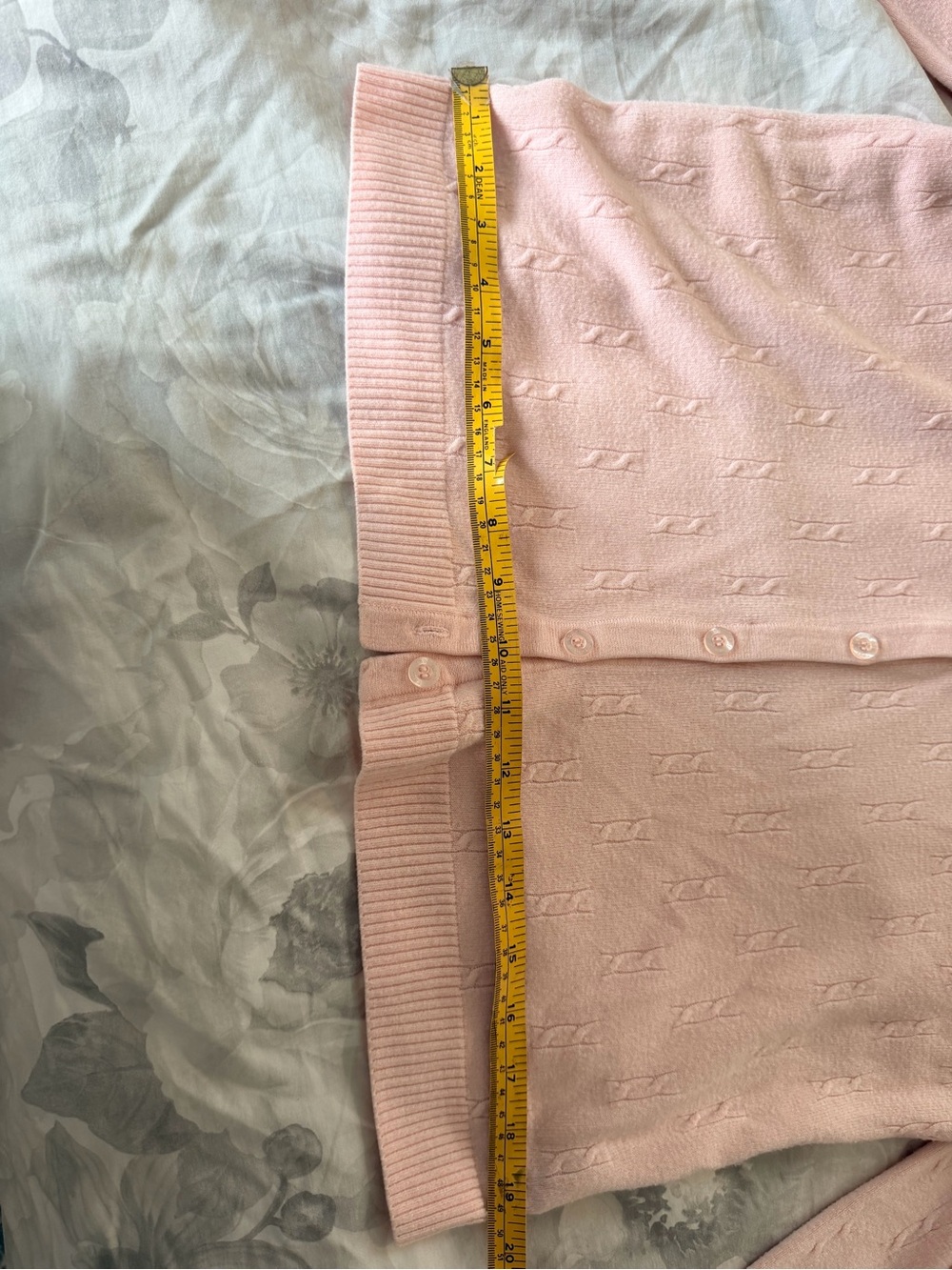 Lightweight V-Neck Button Cardigan - Soft Pink - Picture 4 of 7